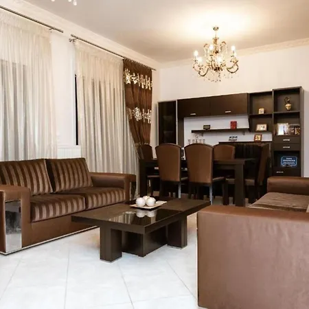 Vosinakis House In *